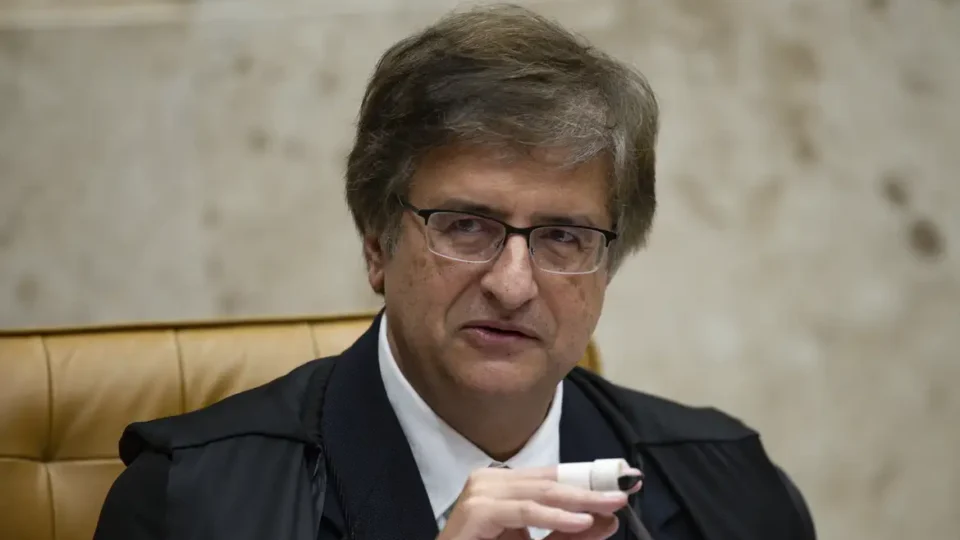 Gonet não vê ‘ilicitude’ e arquiva pedido para investigar Moraes e esposa no caso Master