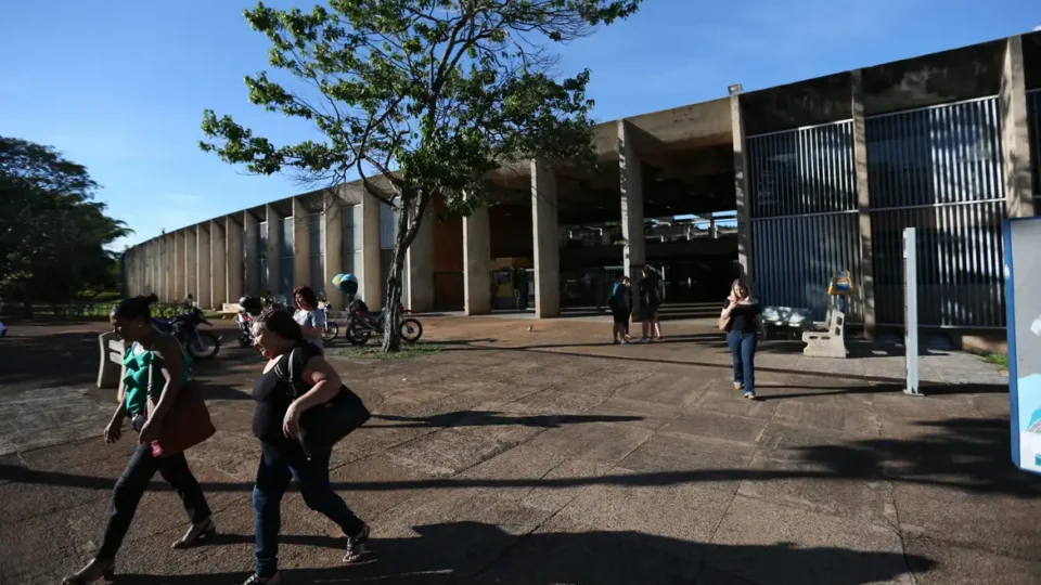 Em convocação para ato de hoje na UnB, extrema direita estimula ‘porrada contra comunistas’