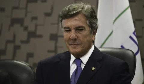 Gilmar Mendes recua e julgamento de Collor será retomado segunda-feira