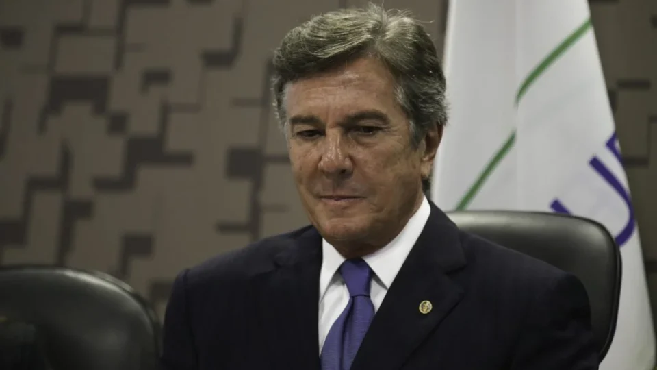 Gilmar Mendes recua e julgamento de Collor será retomado segunda-feira