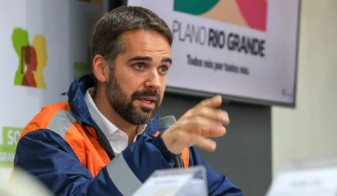 Plano de reconstrução do RS avança devagar, sem transparência e não mira em prevenção