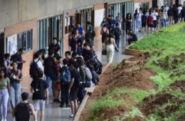 Extremistas de direita que ameaçaram estudantes da UnB suspendem ato