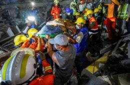 Passa de 2.700 o número de mortos em Mianmar após terremoto