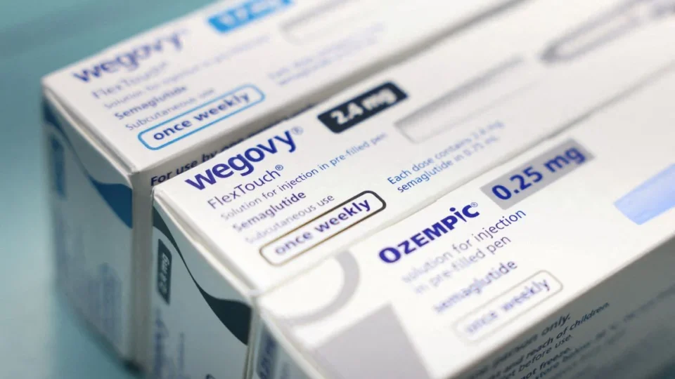 Anvisa obriga retenção de receita para venda de canetas como Ozempic