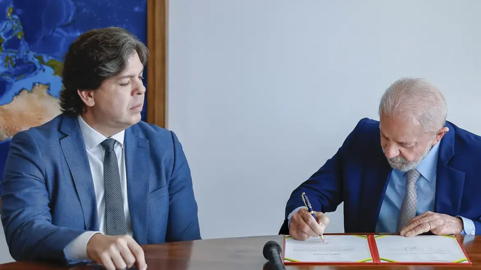 Lula nomeia presidente da Telebrás como novo ministro das Comunicações