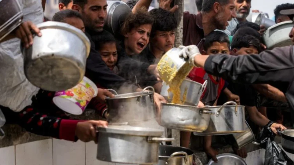 ISRAEL MATA DE FOME E DE TIRO
