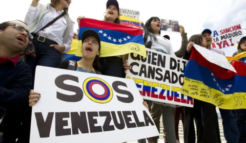 Venezuela acusa EUA de sequestrar criança separada de pais deportados