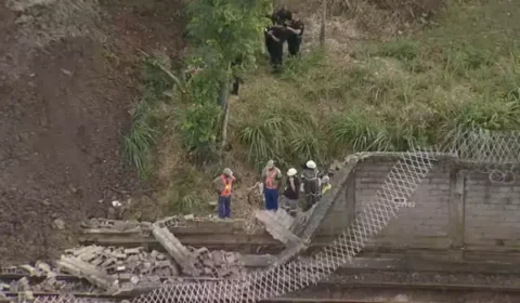 Desabamento de muro fecha 11 estações da linha 2 do MetrôRio