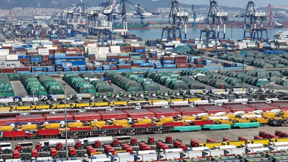 Superávit comercial da China passa de US$ 1 trilhão e cresce fora do mercado norte-americano