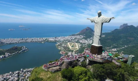 Vistoria no Cristo Redentor aponta risco de incêndio florestal por sistema de iluminação