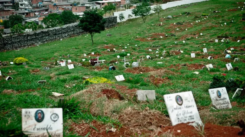 Concessionária de cemitérios em São Paulo deve R$ 730 mil à prefeitura