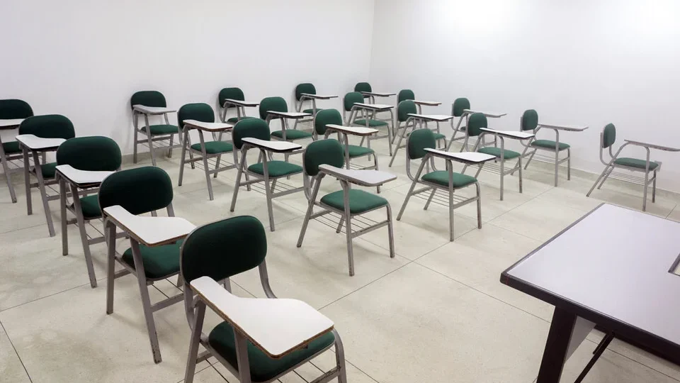 Carreira de professor perde apelo entre os jovens; busca por licenciatura cai na UFF