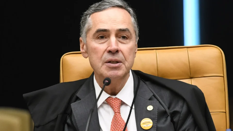 Barroso defende STF e diz que Trump tem ‘compreensão imprecisa dos fatos’