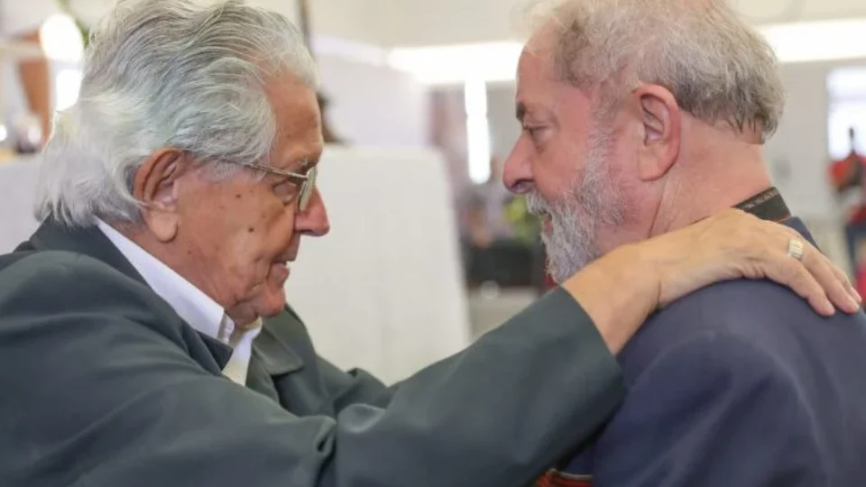 Morre dom Angélico, expoente da ala progressista católica, aos 92 anos