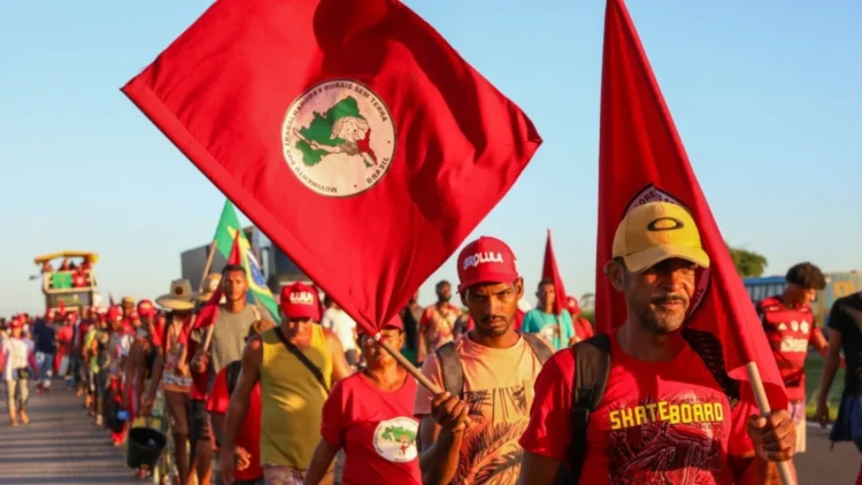 Famílias do MST ocupam latifúndios em PE, PB e RN para exigir reforma agrária