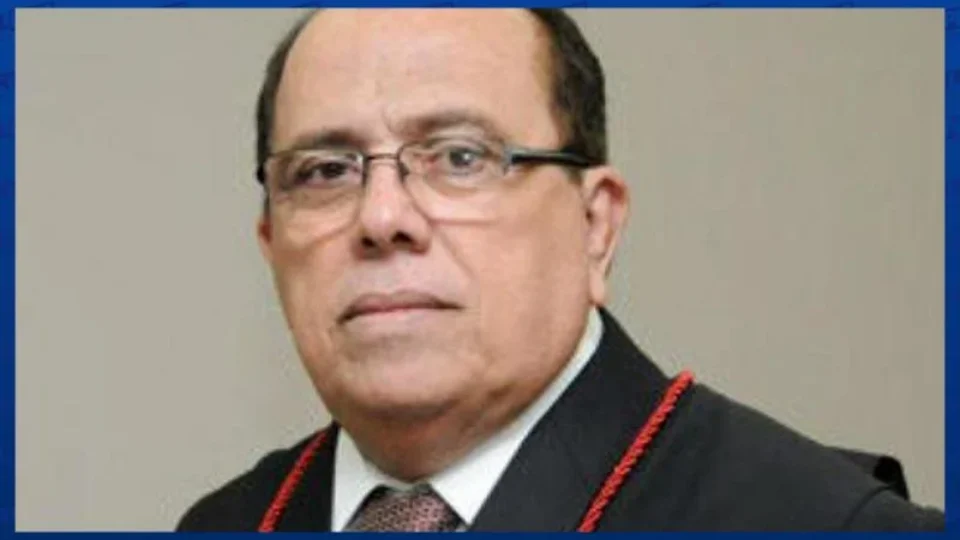 Desembargador condenado por venda de decisões é preso em Fortaleza
