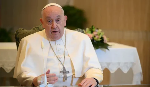 Papa Francisco pediu fim da violência em Gaza em artigo de opinião póstumo