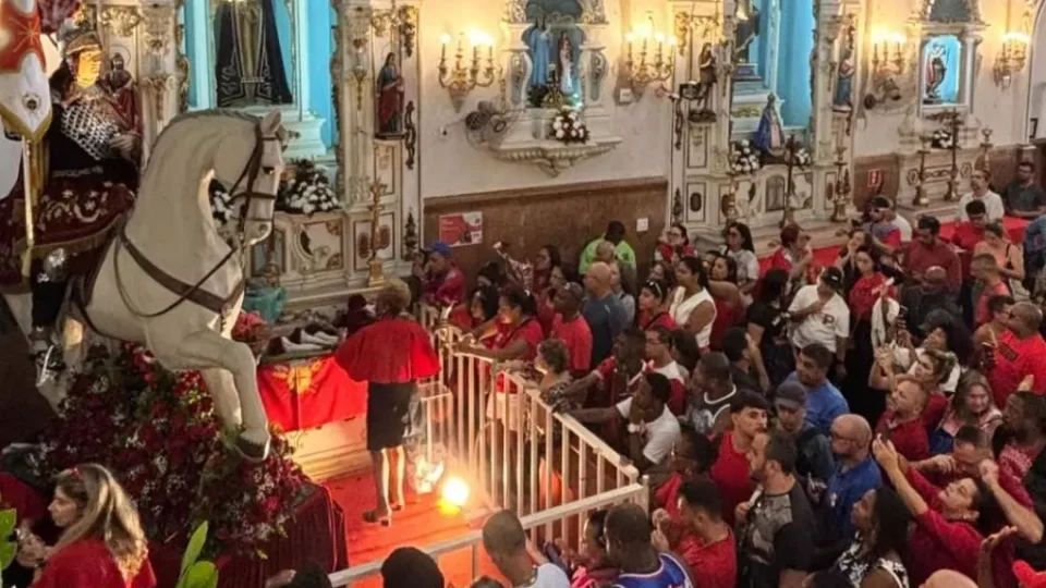 Celebrações a São Jorge arrastam multidões em diferentes regiões do Rio