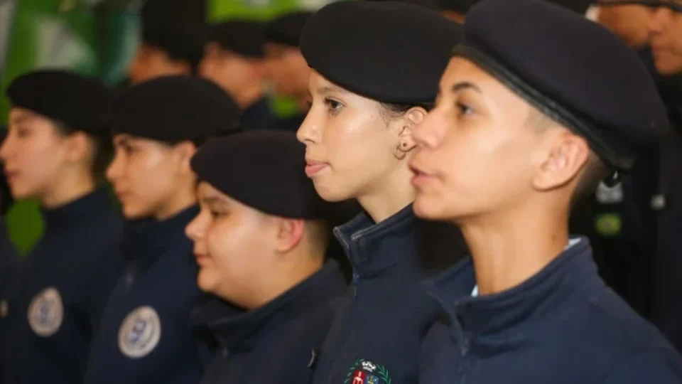 Estado de SP publica lista de escolas que podem aderir ao modelo cívico-militar