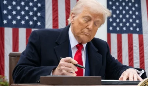 Donald Trump ameaça China com tarifa adicional de 50% em nova retaliação