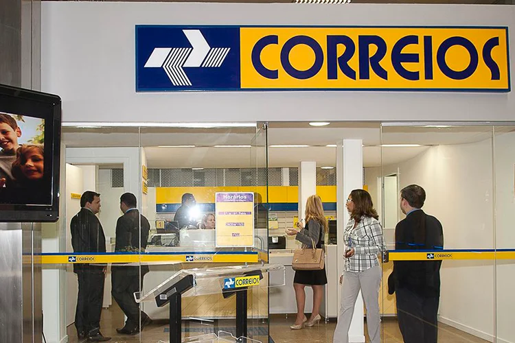 MP arquiva investigação sobre déficit dos Correios e livra ex-presidente