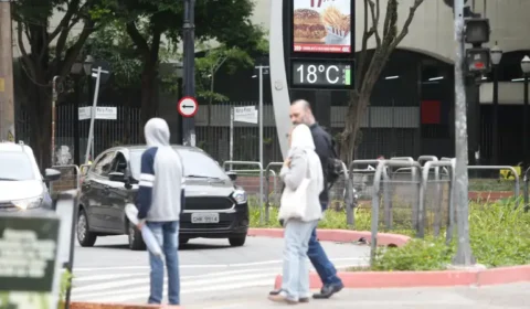 Previsão do tempo: Semana começa com chuva intensa e temperaturas mais baixas