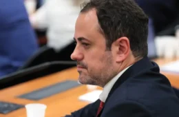 À meia-noite deste sábado, Glauber Braga completa 72 horas de greve de fome