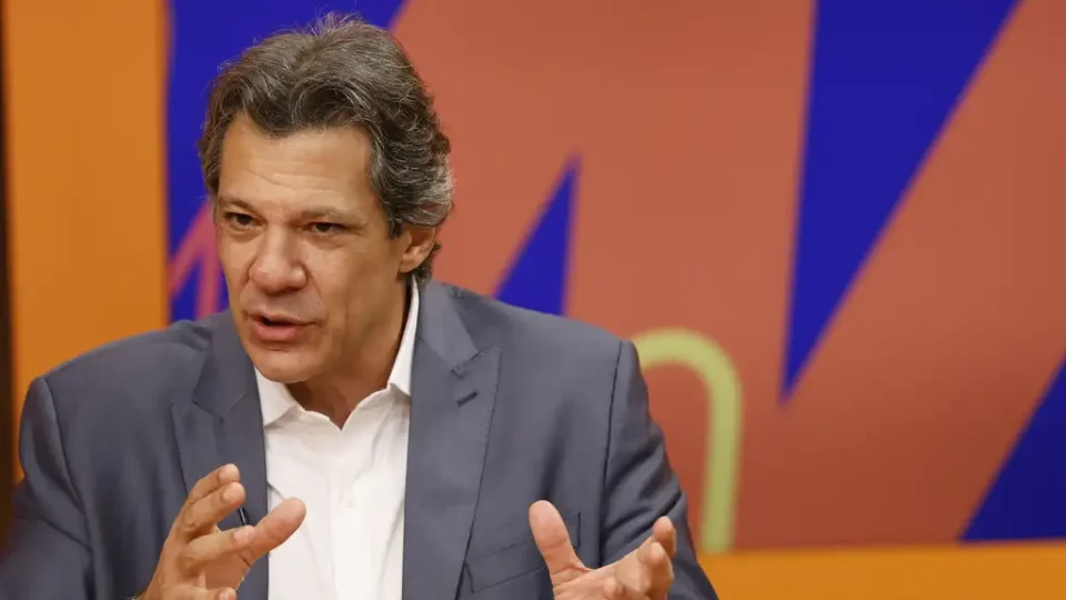 Haddad descarta recessão e mantém previsão de alta do PIB em 2,5% em 2025
