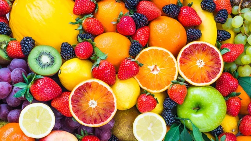 Veja as melhores frutas e vegetais para a saúde do coração, segundo a ciência
