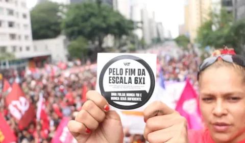 Movimentos populares lançam plebiscito sobre escala 6×1 e reforma tributária