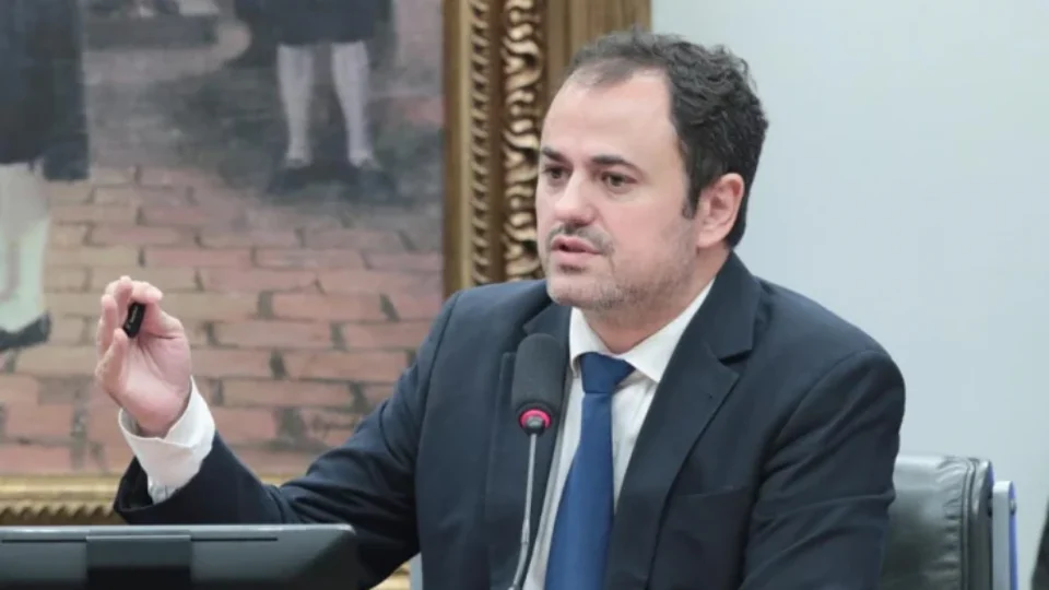 CCJ da Câmara rejeita recurso de Glauber Braga, que se diz confiante em ‘virar o jogo’