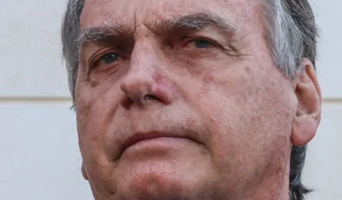 Equipe médica de Bolsonaro descarta complicações pós-cirúrgicas