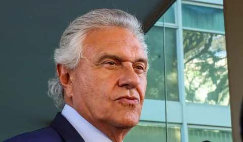 TRE-GO afasta inelegibilidade do governador Ronaldo Caiado