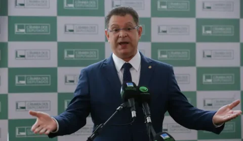 Sóstenes responde ICL Notícias e diz que Podemos recuou de anistia por ‘insegurança no texto’
