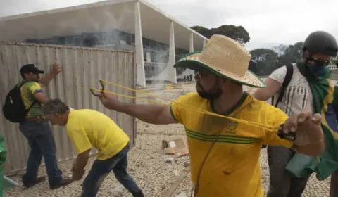 Acordo sobre 8/1 prevê pena menor para crime praticado por multidão