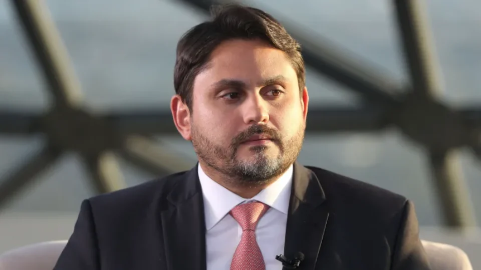 Juscelino Filho, ministro de Lula, decide pedir demissão após denúncia da PGR