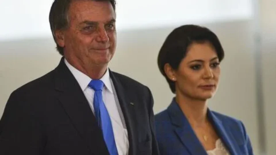 AGU recorre de indenização a Michelle e Bolsonaro e defende fala de Lula