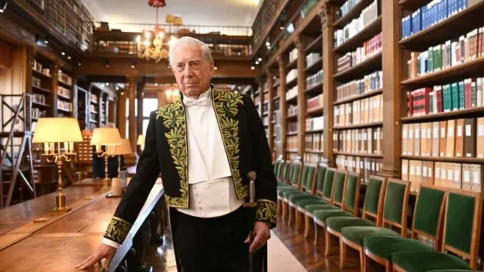 Escritor peruano Mario Vargas Llosa, Nobel de Literatura, morre aos 89 anos