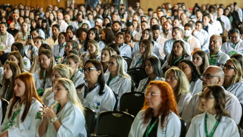 Mais Médicos: 407 profissionais começam a atuar em 22 estados brasileiros