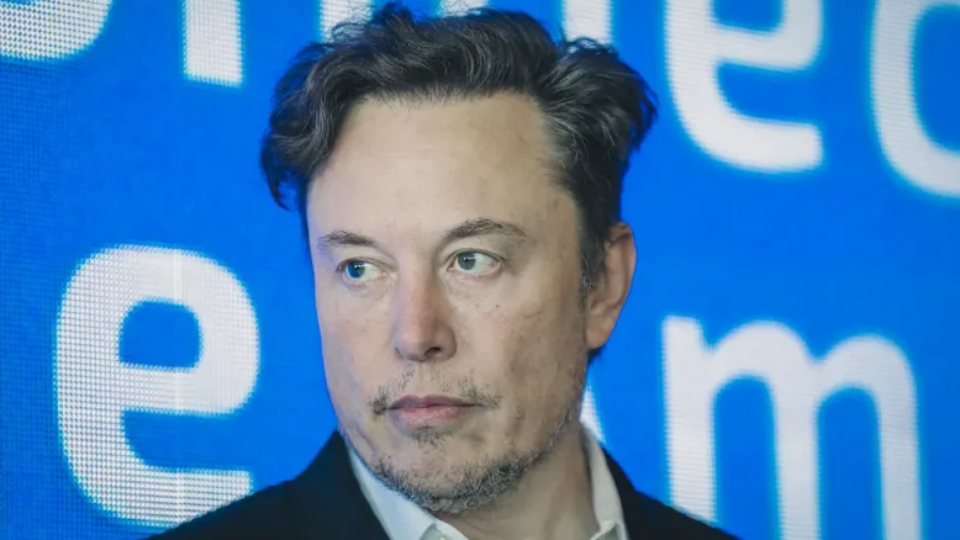 Após fusão entre SpaceX e xAI, Elon Musk se torna a primeira pessoa a superar os US$ 800 bi em patrimônio