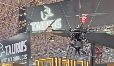 Taurus apresenta drone com fuzil no RJ; tecnologia levanta discussões
