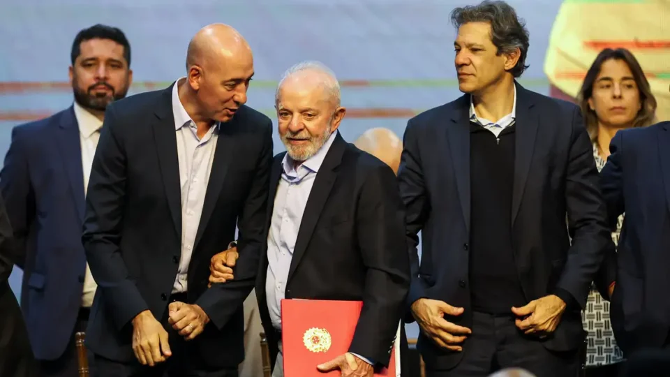 Haddad pede que eleitores se mobilizem por reforma do Imposto de Renda