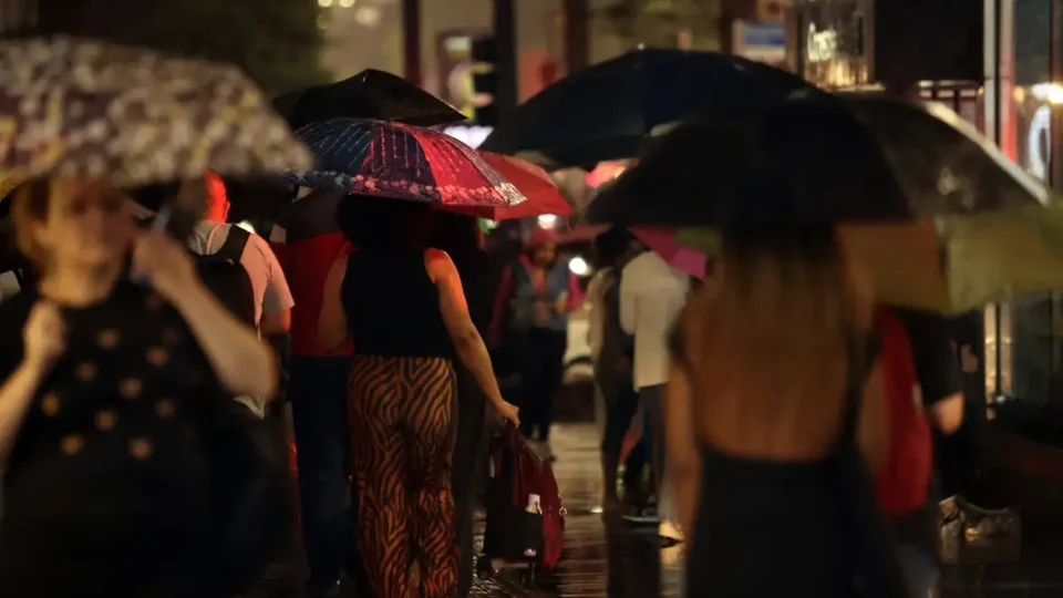 Previsão do tempo: terça-feira tem chuvas fortes e queda de temperatura no país