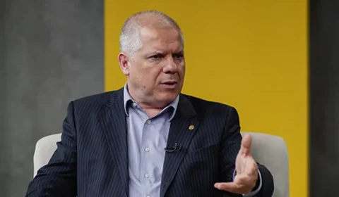 Presidente do INSS deixa cargo após ordem de Lula em meio a operação contra fraude