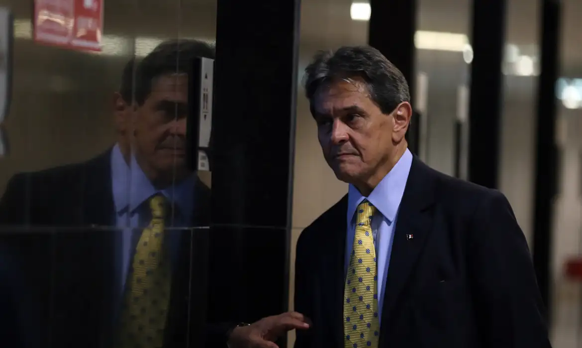 TRF2 concede prisão domiciliar ao ex-deputado Roberto Jefferson