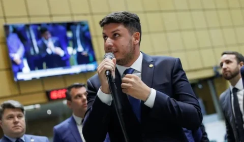 Deputado Rafael Saraiva é condenado por agredir mulher com pedaço de madeira