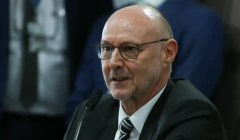 PF toma depoimento de atual diretor-geral da Abin decidida a indiciá-lo