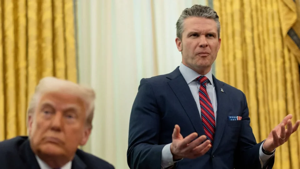 Washington Post diz que Trump discutiu com secretário de Guerra por falta de mísseis