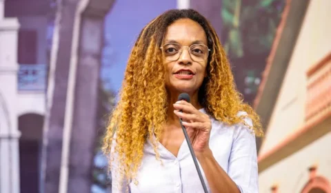 Em SC, vereadora leva ao Conselho de Ética parlamentar que chamou movimento feminista de ‘assassino’