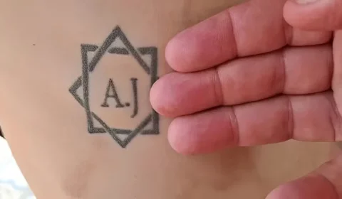 Trabalhador tatuado com iniciais do patrão pode receber indenização de R$ 1 milhão